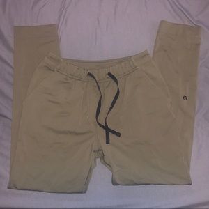 Size 2 Jet Crop Slim